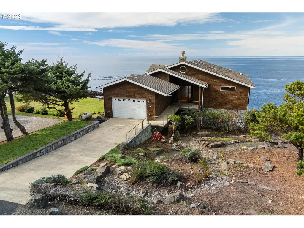 3475 Rocky Creek Avenue Depoe Bay OR 97341