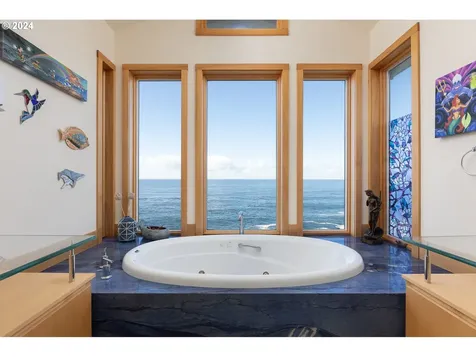 3475 Rocky Creek Avenue Depoe Bay OR 97341