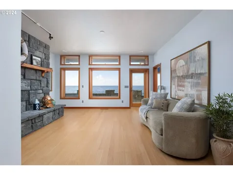 3475 Rocky Creek Avenue Depoe Bay OR 97341