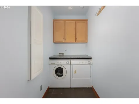 3475 Rocky Creek Avenue Depoe Bay OR 97341