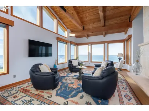 3475 Rocky Creek Avenue Depoe Bay OR 97341