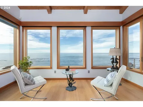 3475 Rocky Creek Avenue Depoe Bay OR 97341