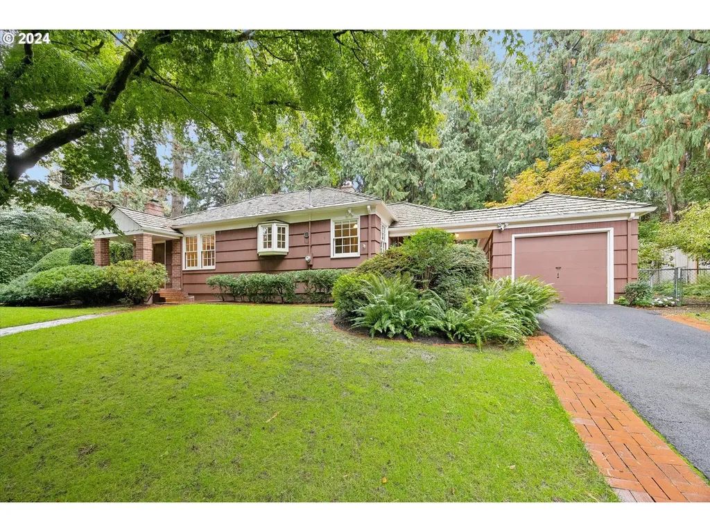 8420 SW Birchwood Road Portland OR 97225