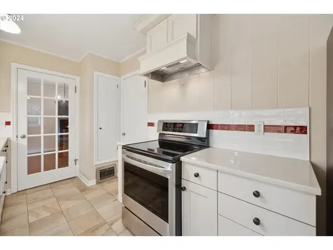 8420 SW Birchwood Road Portland OR 97225