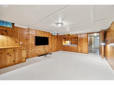 8420 SW Birchwood Road Portland OR 97225