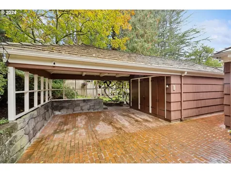 8420 SW Birchwood Road Portland OR 97225