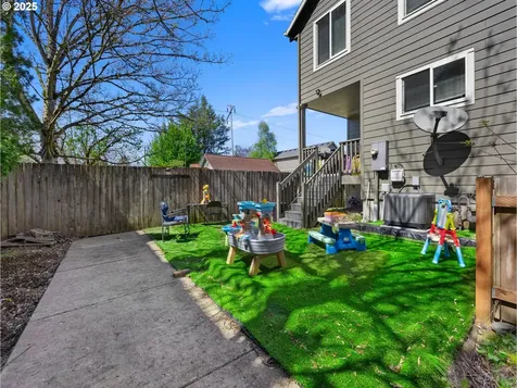 5339 SE 137th Avenue Portland OR 97236