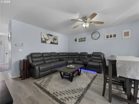5339 SE 137th Avenue Portland OR 97236