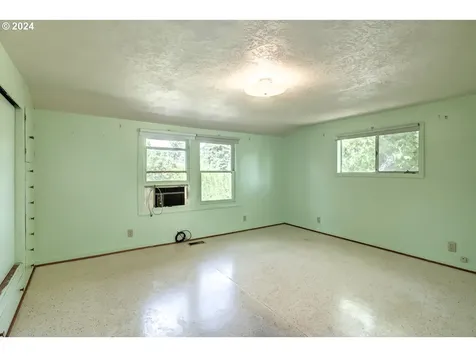 1259 NW Connell Avenue Hillsboro OR 97124