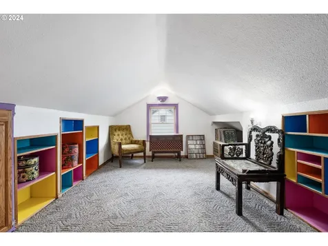 1737 Ne Walnut Avenue Wood Village OR 97060