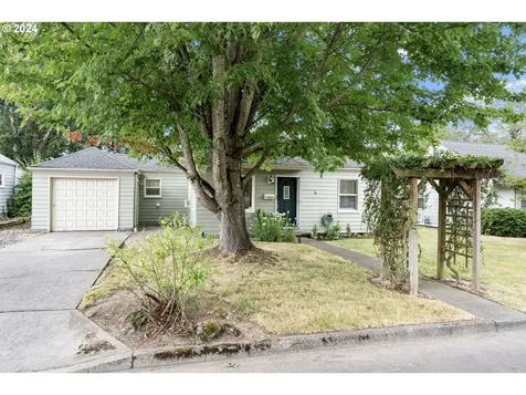 1737 Ne Walnut Avenue Wood Village OR 97060
