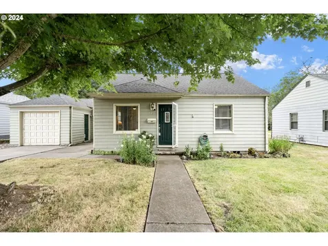 1737 Ne Walnut Avenue Wood Village OR 97060