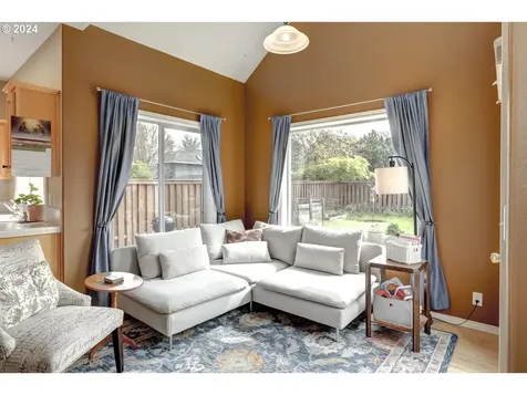 1612 Ne Parkside Drive Hillsboro OR 97124
