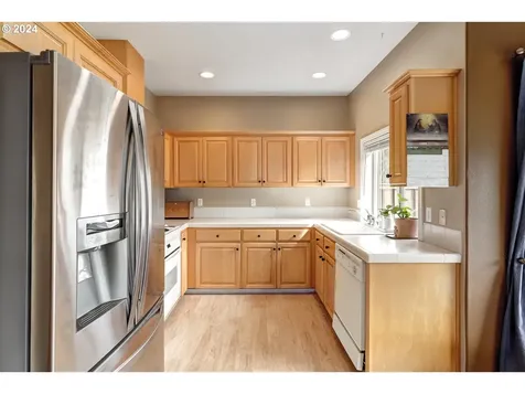 1612 Ne Parkside Drive Hillsboro OR 97124