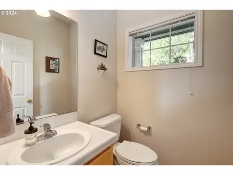 1612 Ne Parkside Drive Hillsboro OR 97124