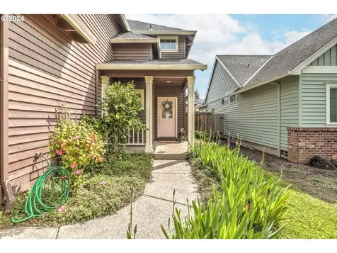 1612 Ne Parkside Drive Hillsboro OR 97124