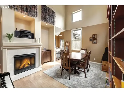 1612 Ne Parkside Drive Hillsboro OR 97124