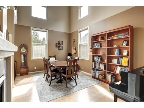 1612 Ne Parkside Drive Hillsboro OR 97124