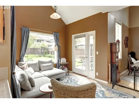 1612 Ne Parkside Drive Hillsboro OR 97124
