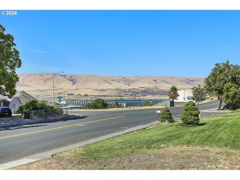 3438 Columbia View Drive The Dalles OR 97058