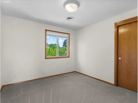 684 NE Goldie Drive Hillsboro OR 97124
