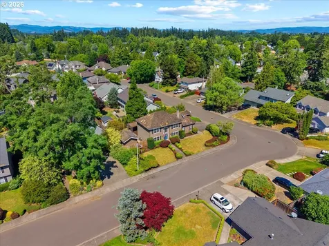 684 NE Goldie Drive Hillsboro OR 97124