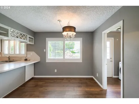 10317 Nw 21st Avenue Vancouver WA 98685