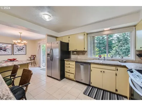 14741 Ne Stanton Court Portland OR 97230