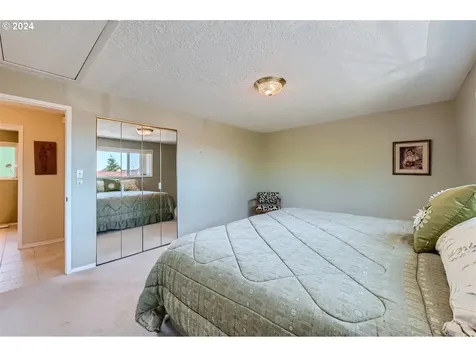 14741 Ne Stanton Court Portland OR 97230