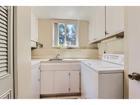 14741 Ne Stanton Court Portland OR 97230