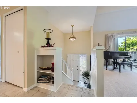 14741 Ne Stanton Court Portland OR 97230