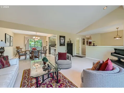 14741 Ne Stanton Court Portland OR 97230