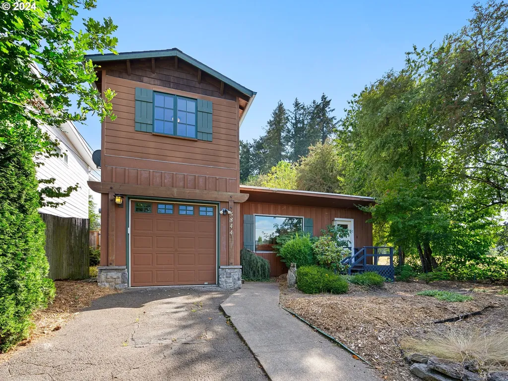 5844 SW Boundary Street Portland OR 97221