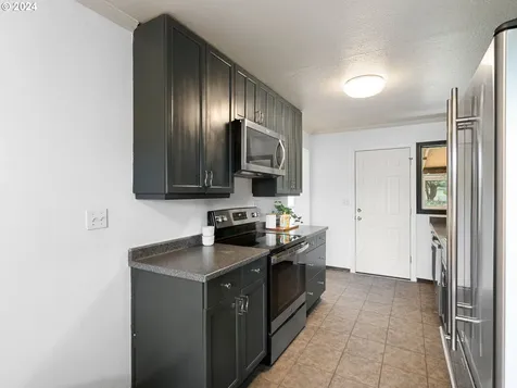 5844 SW Boundary Street Portland OR 97221