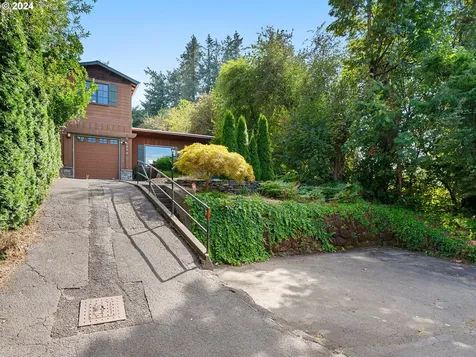 5844 SW Boundary Street Portland OR 97221