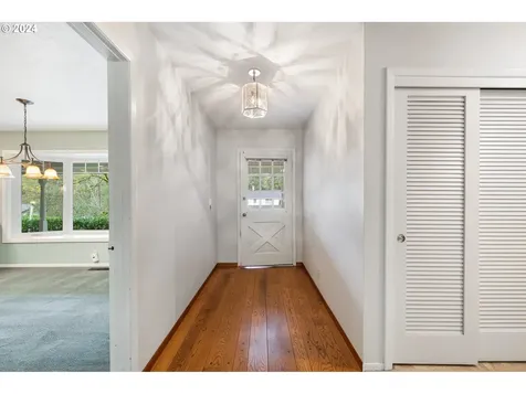 2820 Dellwood Drive Lake Oswego OR 97034