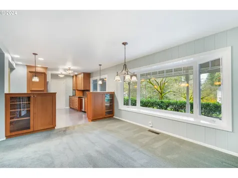2820 Dellwood Drive Lake Oswego OR 97034