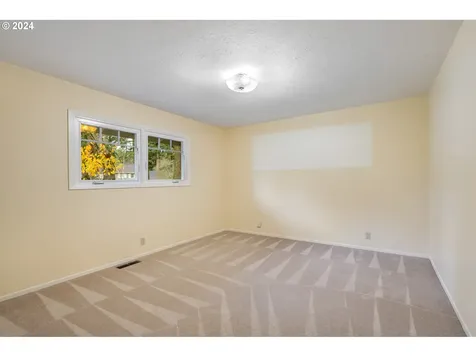 2820 Dellwood Drive Lake Oswego OR 97034