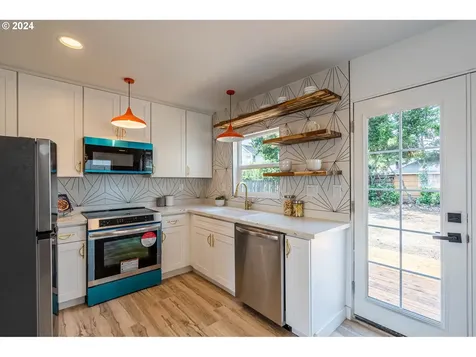 5257 Se Flavel Street Portland OR 97206