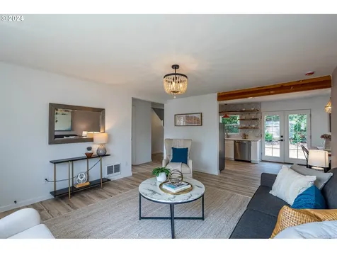 5257 Se Flavel Street Portland OR 97206