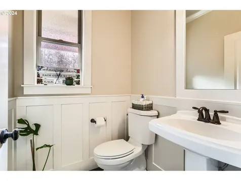 17715 SW Robert Lane Beaverton OR 97078