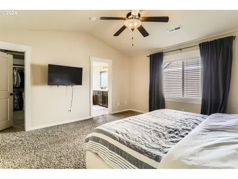 17715 SW Robert Lane Beaverton OR 97078