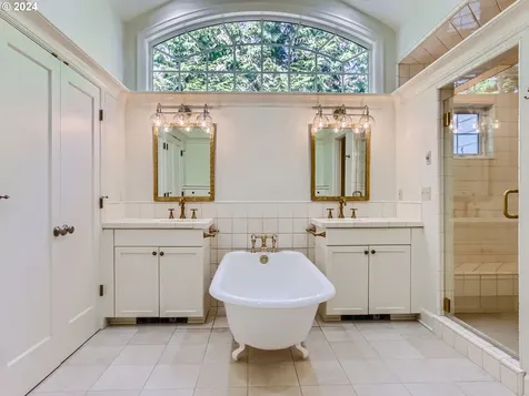 310 Chandler Place Lake Oswego OR 97034