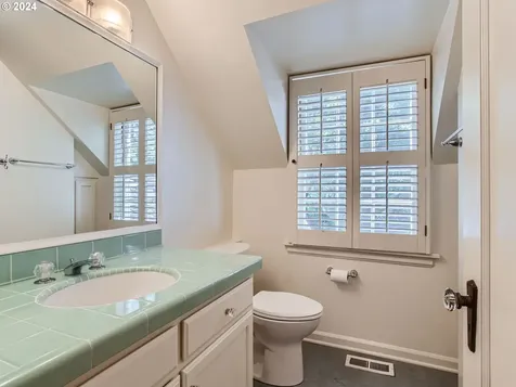 310 Chandler Place Lake Oswego OR 97034
