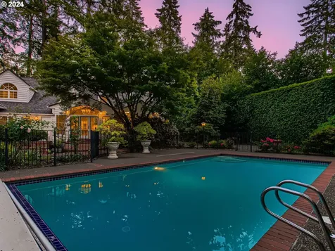 310 Chandler Place Lake Oswego OR 97034