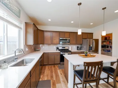 820 Kalmia Avenue Gervais OR 97026