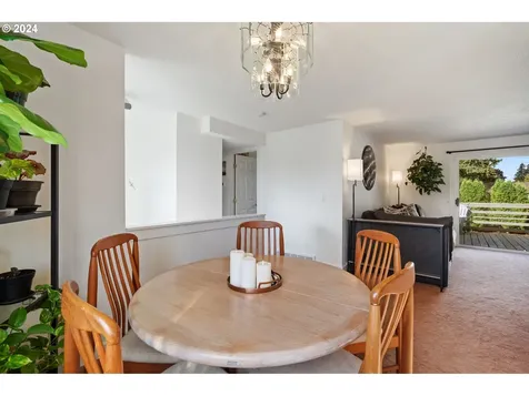 19107 NE Multnomah Court Portland OR 97230