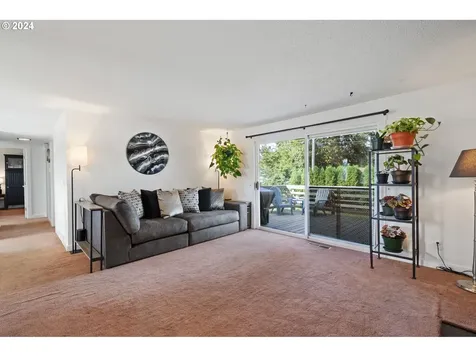 19107 NE Multnomah Court Portland OR 97230