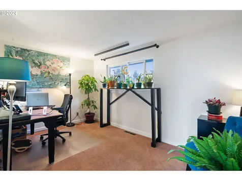 19107 NE Multnomah Court Portland OR 97230