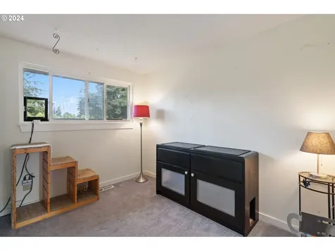 19107 NE Multnomah Court Portland OR 97230